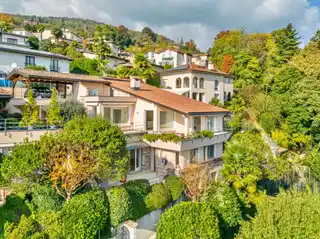 Golfside Retreat with Three Outdoor Parking Spots