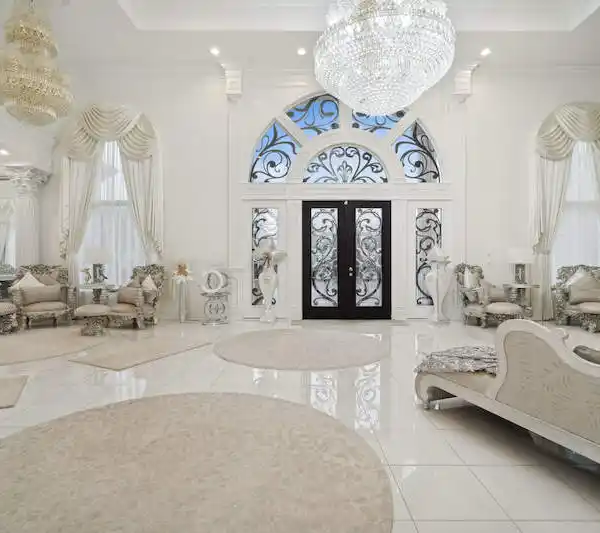 TRADITIONAL INSPIRED MASTERPIECE
