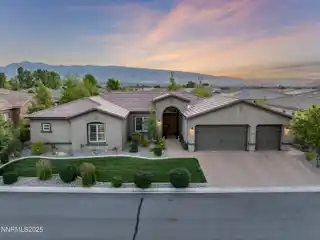 Bright and Open Home in Saddle Ridge
