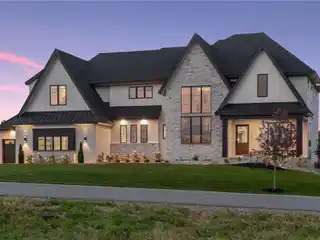 Stunning Home in Exclusive Elm Creek Vista