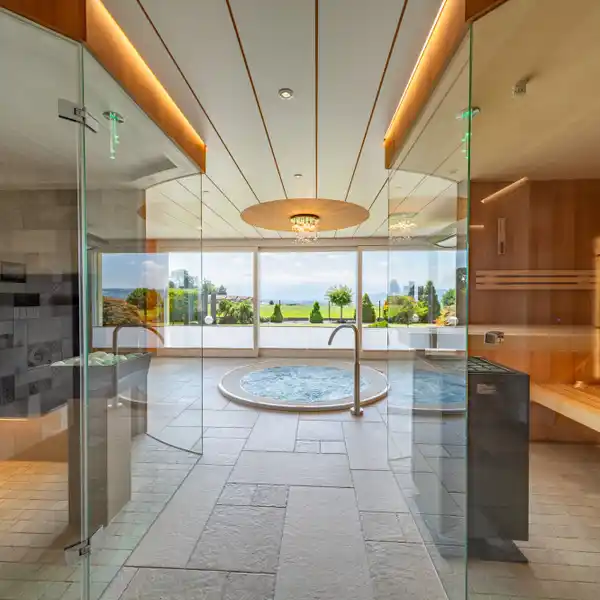 LUXURY RETREAT WITH WELLNESS OASIS