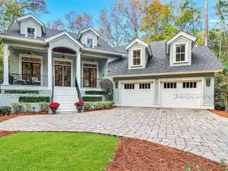 Beautiful Long Cove Home