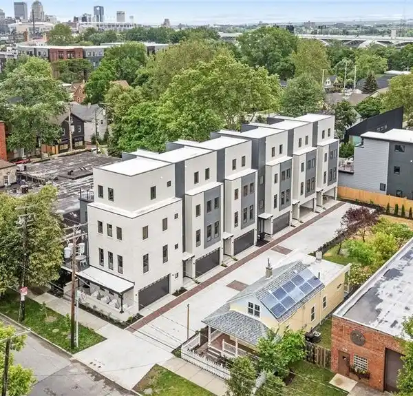 NEW RESIDENCE IN THE BURIK LUXURY TOWNHOMES