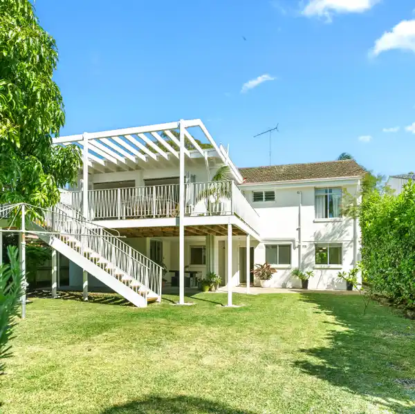 SOLID HOME IN DEE WHY FLATS