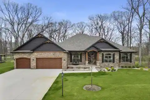 Move-in-ready Ranch in Gated Graythorne