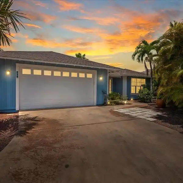 SINGLE-STORY HOME IN DESIRABLE KE ALI'I KAI