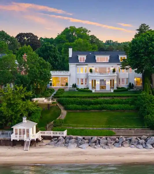 MAGNIFICENTLY REHABBED LAKEFRONT LUXURY ESTATE