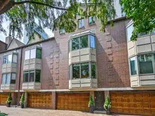 Sophisticated Townhome in Beekman Place