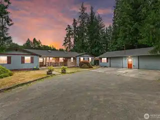 Premier Kent Equestrian Estate with Custom Show Barn