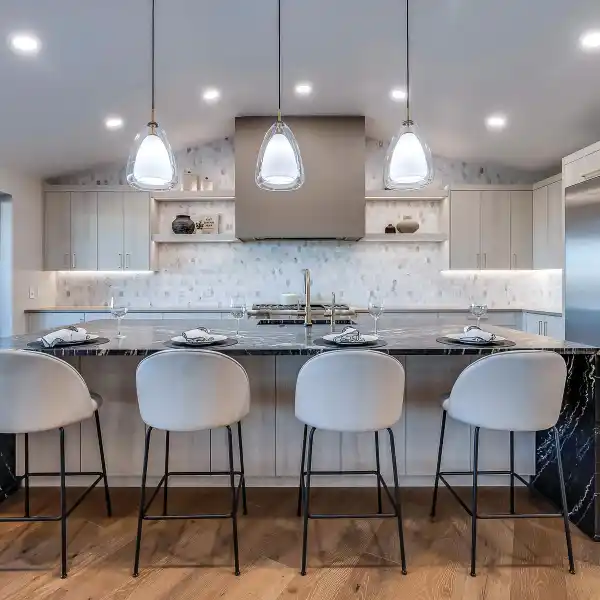 ELEGANT HOME ON AN EXPANSIVE VIEW LOT