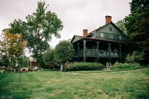 Fox and Bear Lodge