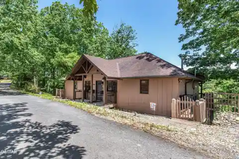 Turnkey Cabin with Dream Amenities