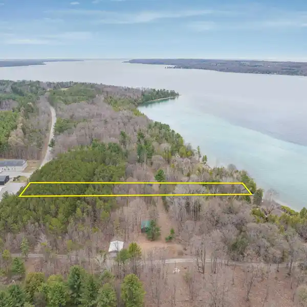 PRIME LAKEFRONT PROPERTY