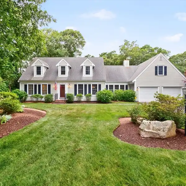 CHERISHED TURNKEY HOME IN A SOUGHT-AFTER NEIGHBORHOOD