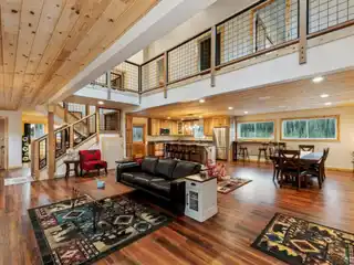 Adventure-Ready Home Near Echo Lakes