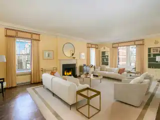 Desirable Park Avenue Apartment