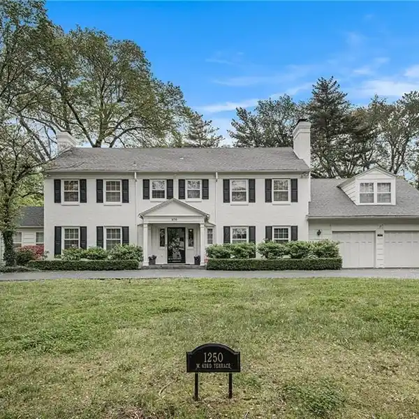 RENOVATED CLASSIC ESTATE WITH ADDITION