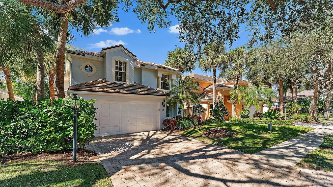 Exquisitely Remodeled Residence in Gated Oak Harbour