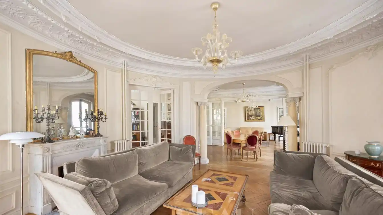 Lovely Apartment in La Muette