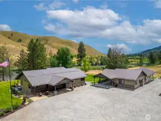 Riverfront Estate on 10.50 Acres