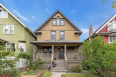 Beautiful Home in an Amazing Neighborhood