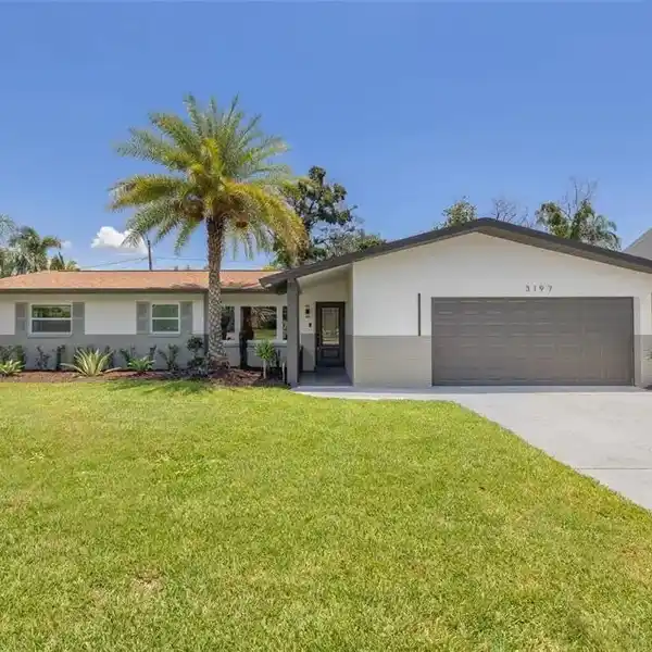 FLORIDA COASTAL MEETS MANHATTAN SOPHISTICATION