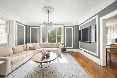 Fully Renovated Classic 6