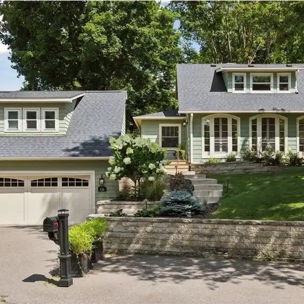 TIMELESS CHARM MEETS MODERN LIVING