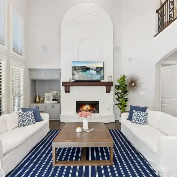 UPDATED LUXURY RESIDENCE IN VILLAGES OF STONELAKE ESTATES