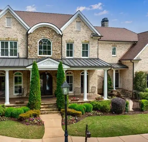 STATELY HOME IN A JEWEL BOX NEIGHBORHOOD