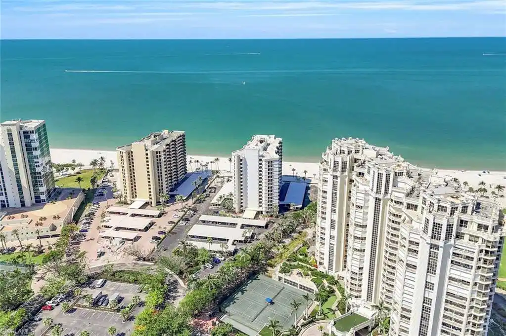 Welcoming Beach Luxury at Gulfside