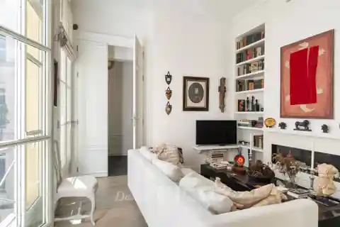 Remarkable Apartment in Saint-Germain-Des-Prés