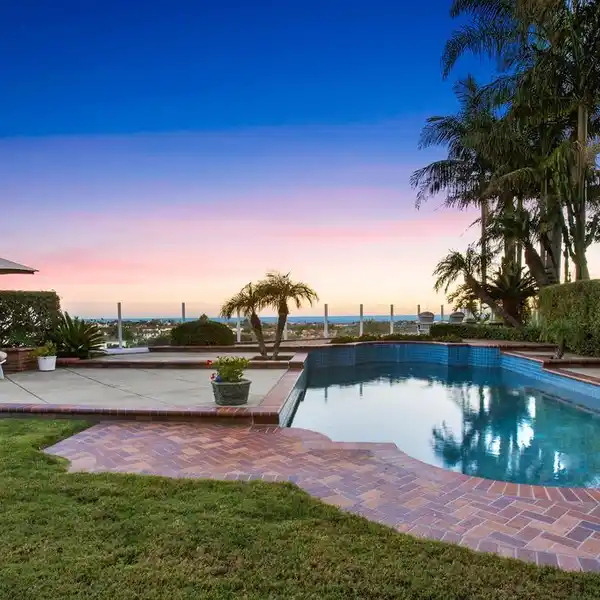 STUNNING HOME ON COVETED CALLENDER COURT