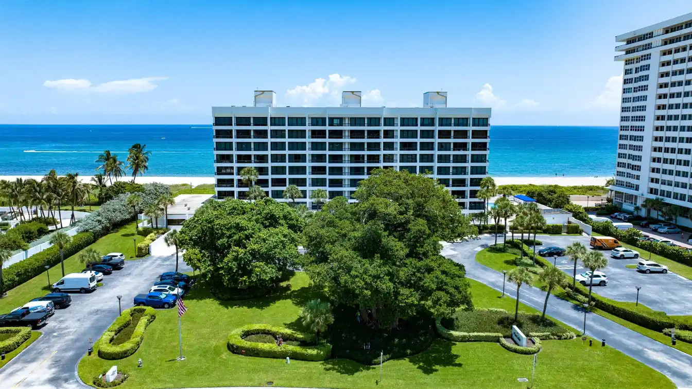 Newly Remodeled Oceanfront Gem