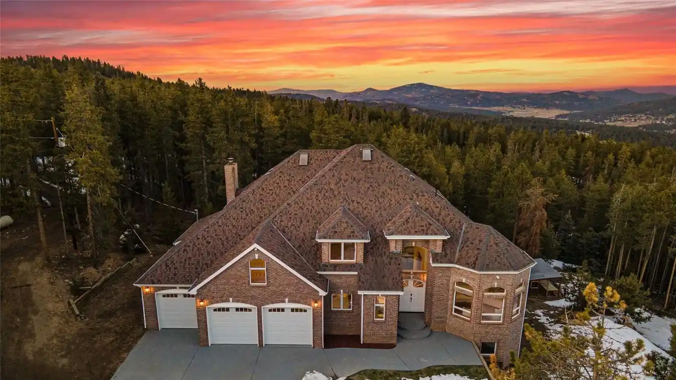 Private Mountain Oasis