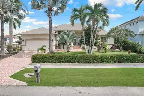 Superb Four Bedroom Home on a Tranquil Cul-de-sac