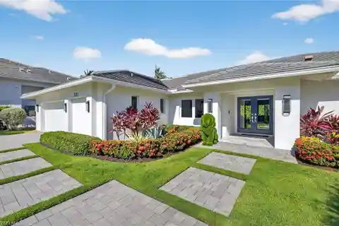 Exceptional Home in Seagate