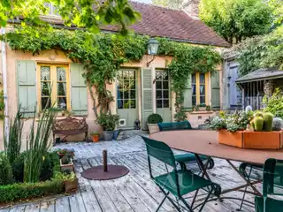 Delightful Mid 19th Century Property