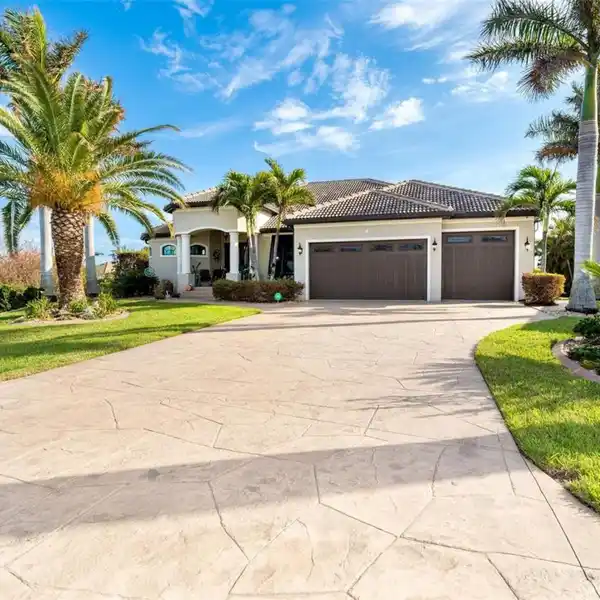 CUSTOM WATERFRONT HOME WITH STUNNING PANORAMIC VIEWS