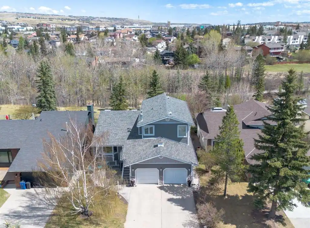 Luxury and Functionality Surrounded by Natural Beauty