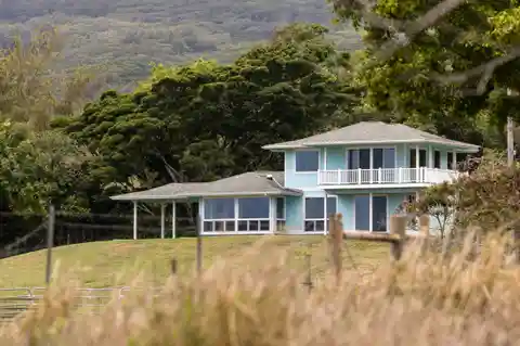Seclusion on Three Acres in Historic North Kohala