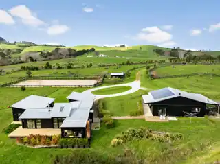 Immaculate Property with a Self-Sufficient Edge