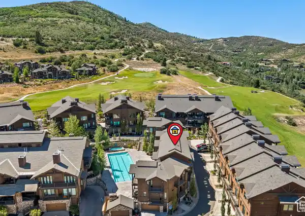 CONTEMPORARY COMFORT AND ALPINE CHARM IN JUNIPER LANDING