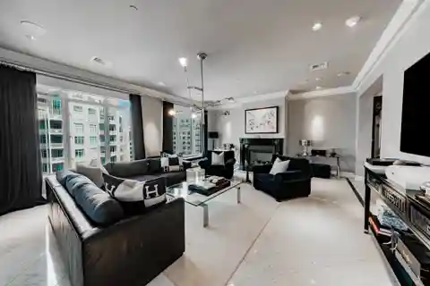 Sophisticated Sub-Penthouse at the Ritz-Carlton Residences