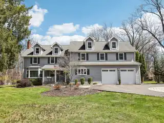 Charm and Comfort with Modern Convenience