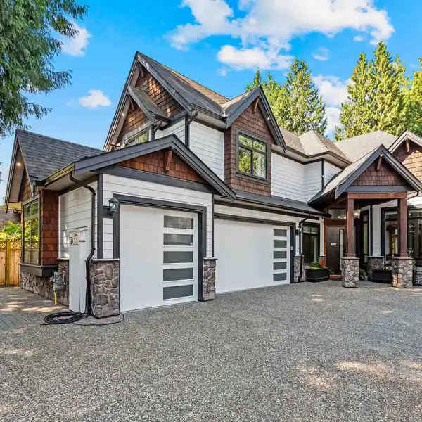 WEST SIDE STUNNER WITH ALL THE BELLS & WHISTLES