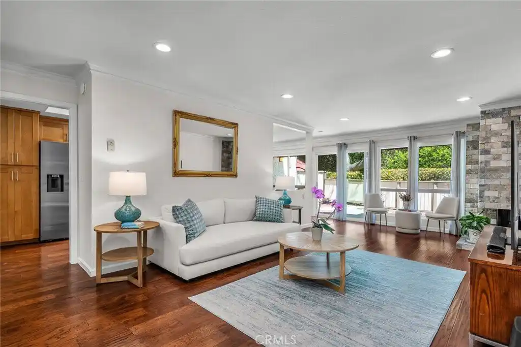 Perfect Townhouse with Ocean Breezes