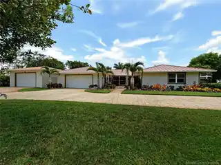 Waterfront Paradise in Stuart–boater’s Dream