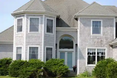Immaculate Light-Filled Rental Home