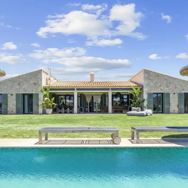 MODERN LUXURY VILLA WITH HEATED POOL IN BINIALI